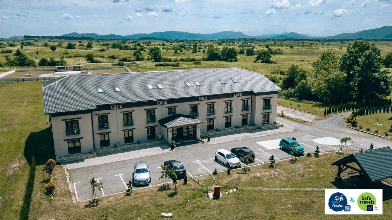 Resort Big House Plitvicka Jezera Licko Petrovo Selo 外观 照片